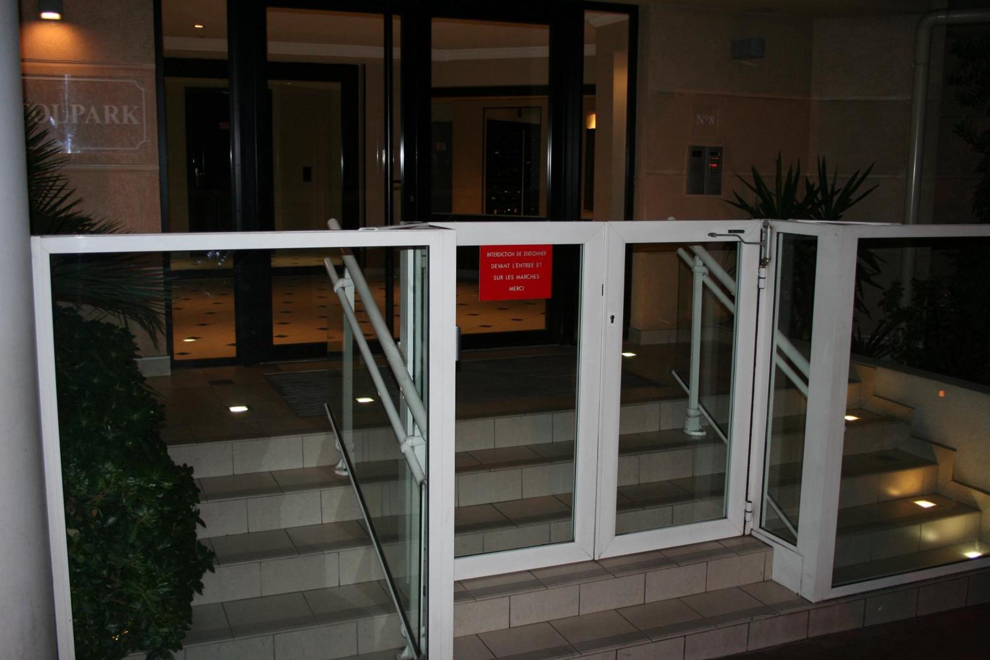 칸느 Bristol Park - Parking - 5Mn Walk From Palais Des Festivals 아파트 외부 사진